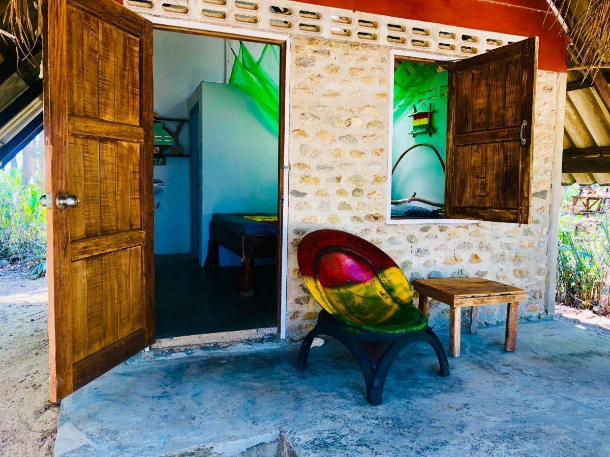 Reggae Island Private Island Hotell Koh Phayam Eksteriør bilde