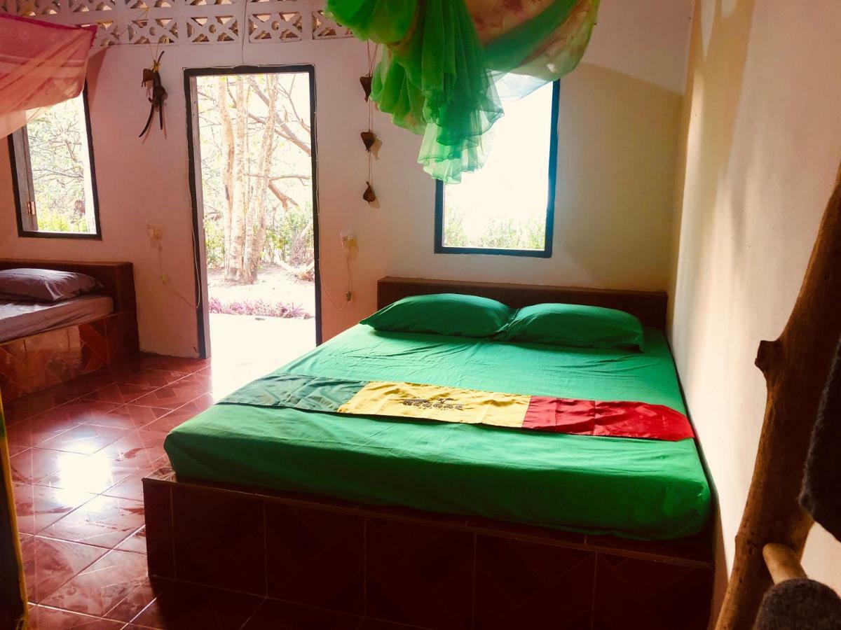 Reggae Island Private Island Hotell Koh Phayam Eksteriør bilde