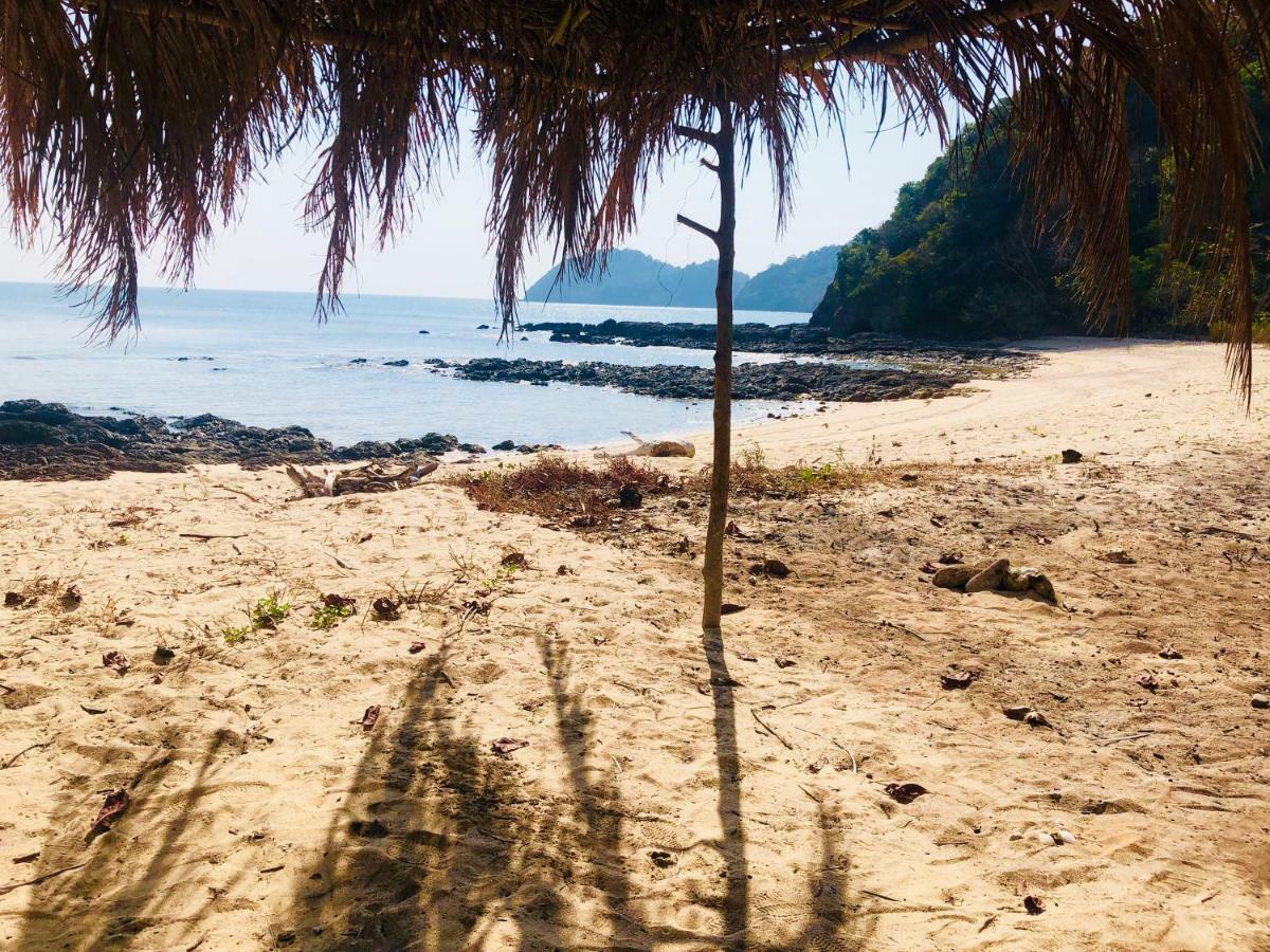 Reggae Island Private Island Hotell Koh Phayam Eksteriør bilde