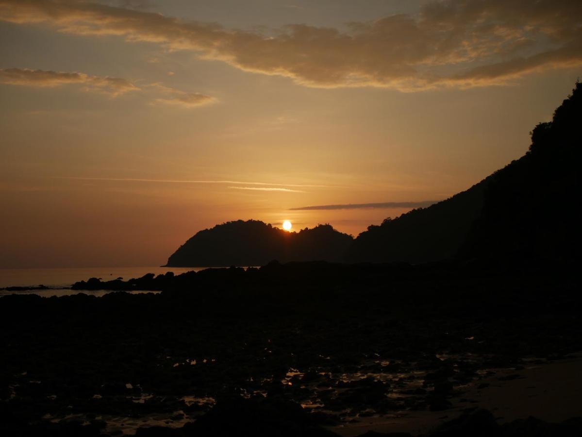 Reggae Island Private Island Hotell Koh Phayam Eksteriør bilde